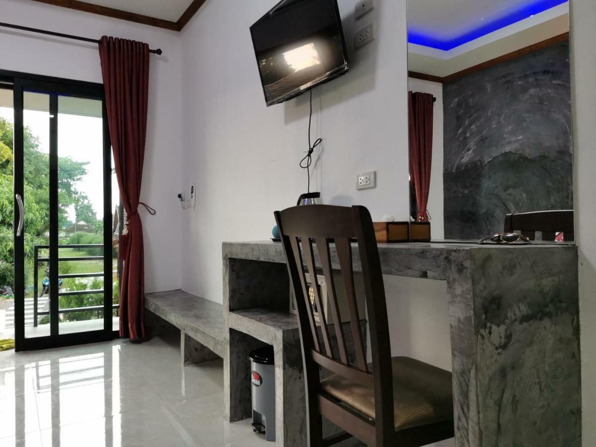 Ko Lanta Laila​ Place酒店 外观 照片